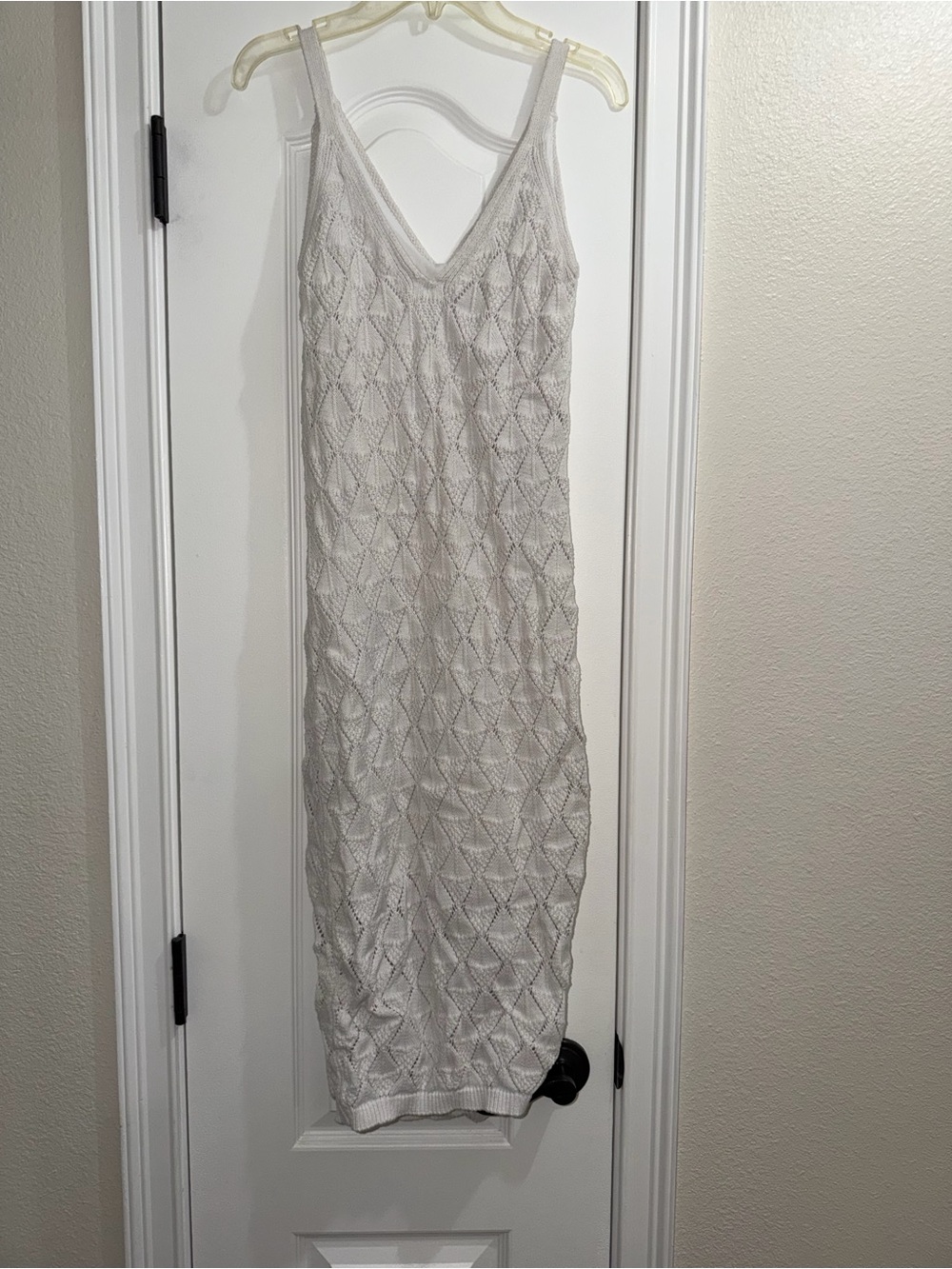 Light Cream Knit V-Neck Midi Dress